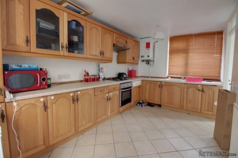 3 bedroom, End Of Terrace House house.. - 2