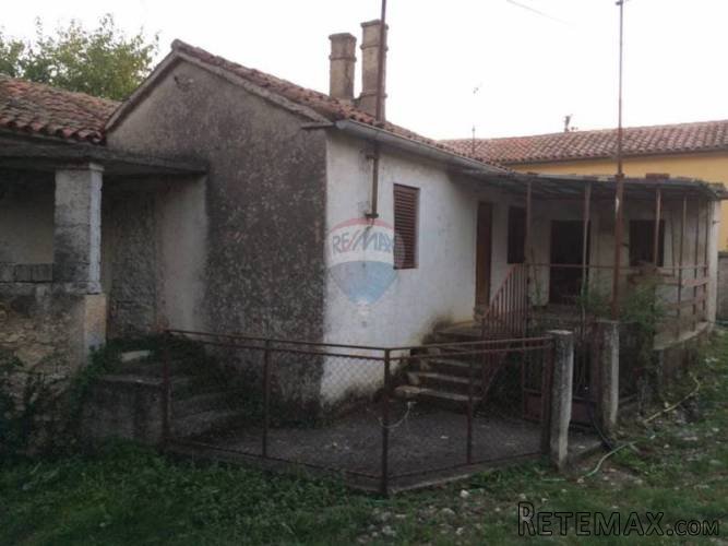 ISTRA, PIĆAN - Starina u Svetoj Katarini s legaliziranim... - 3