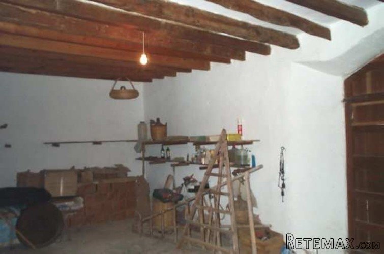 Stately home in the old center of Caimari, in good..