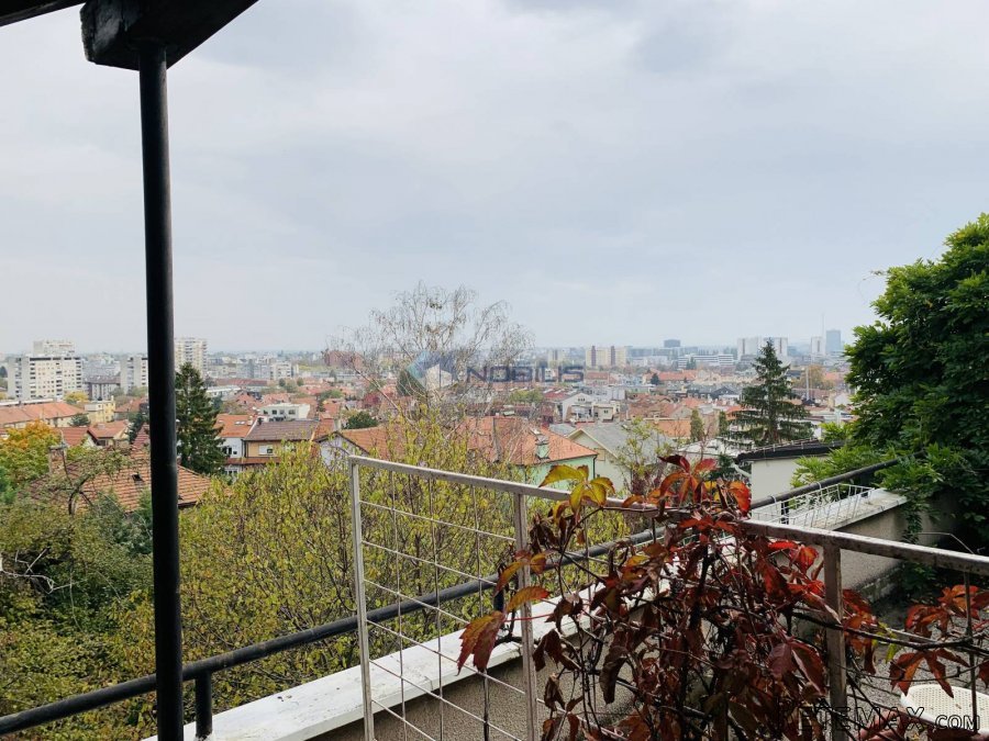 Zagreb, Maksimir, kuća - investicija , kuća 140m2 i 660 m2 o..