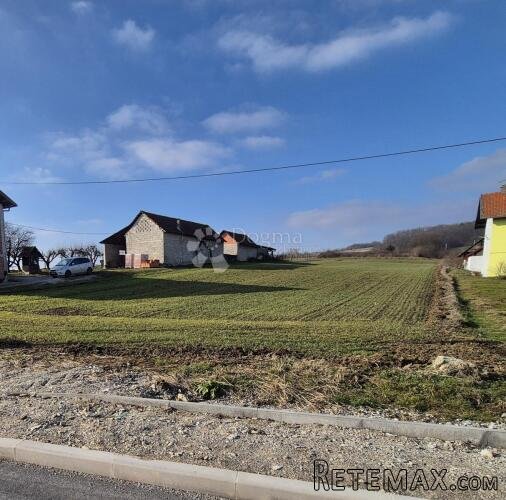 Građevinsko zemljište 3.251m² izvrsnog položaja i oblika