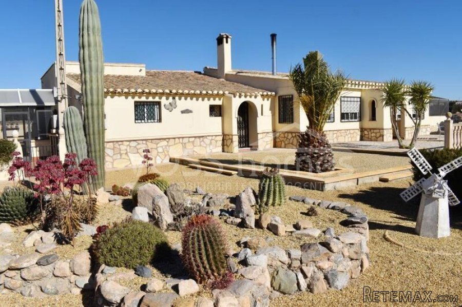 RESERVED/SALE AGREED MARCH 2022 WITH VOSS HOMES - A..