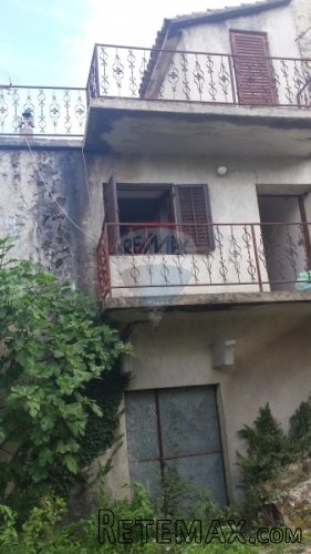 Buzet, kamena kuća s velikom okućnicom - 3