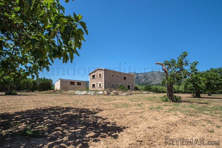 Piece of land, located in the municipality of Pollença in a..