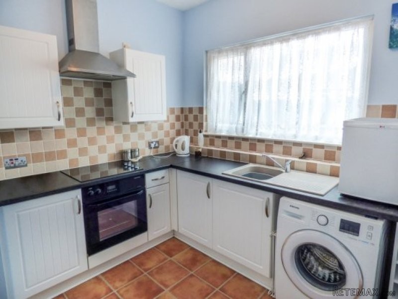 2 bedroom, Flat house for sale - 2