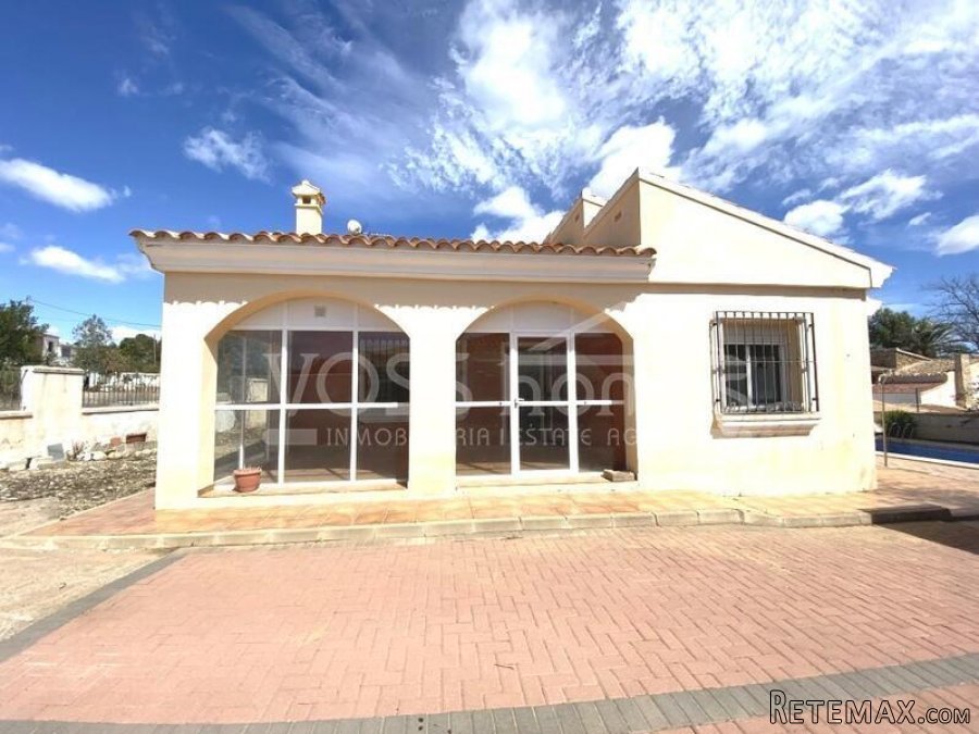 NEW & EXCLUSIVE TO VOSS HOMES - A 3 bed, 2 bath villa of.. - 9
