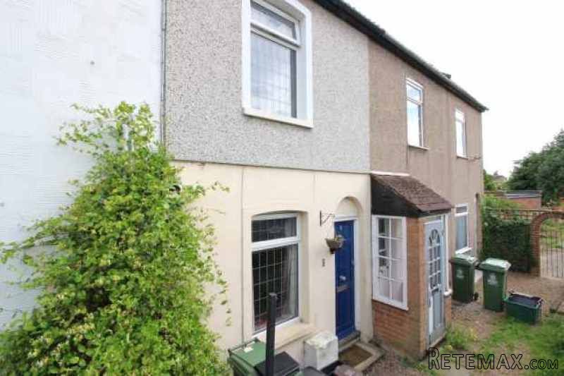 2 bedroom, Terraced House house for sale