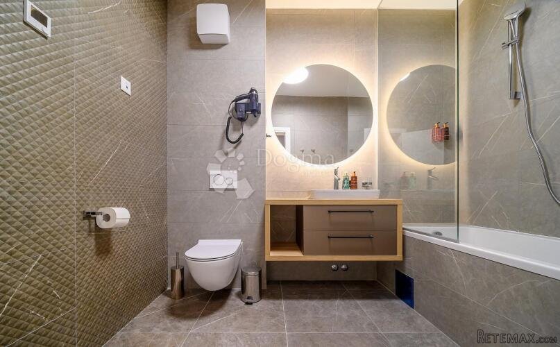 MARINA KOD TROGIRA – LUXUZNE VILLE LUCY ***** VILLA LEMON - 3