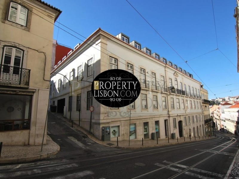 Luxury 4-bedroom apartment in..