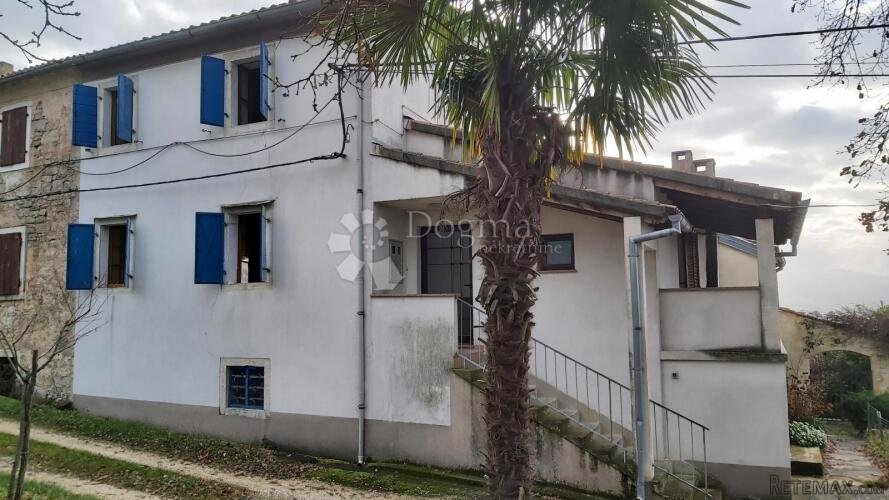 Kuća za adaptaciju - Motovun
