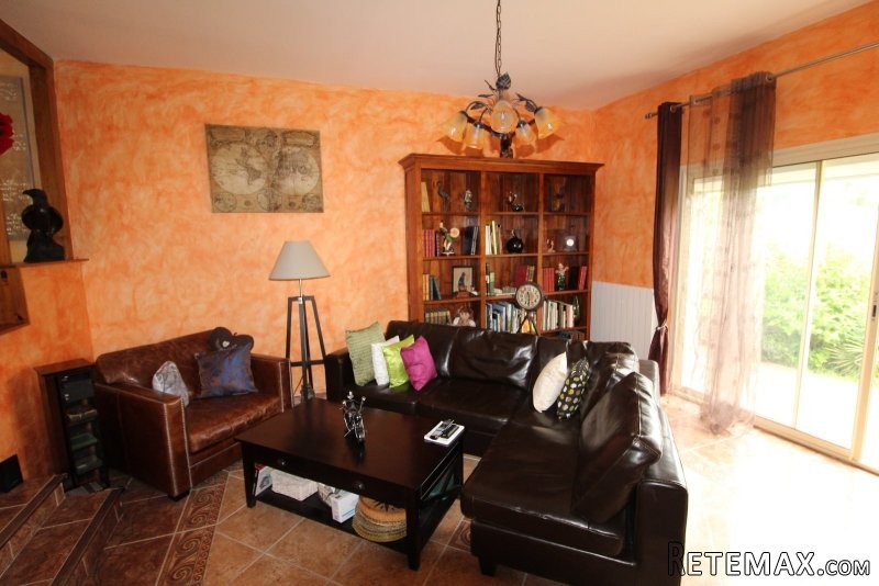 4 Bedrooms - Villa -.. - 2