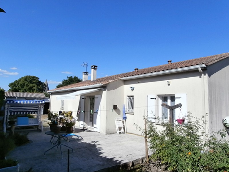 Beautiful Bungalow With Garden Of.. - 2