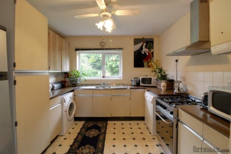 4 bedroom, Detached House house for sale - 2