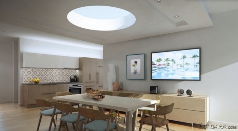 Beach Front Condominium The Fives in..