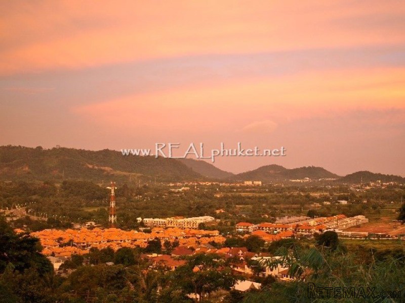 The Rock House - 6 Bedroom Villa on..