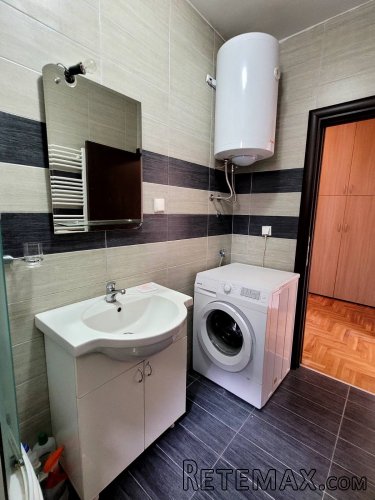 Lep dvosoban stan sa divnim pogledom - 10