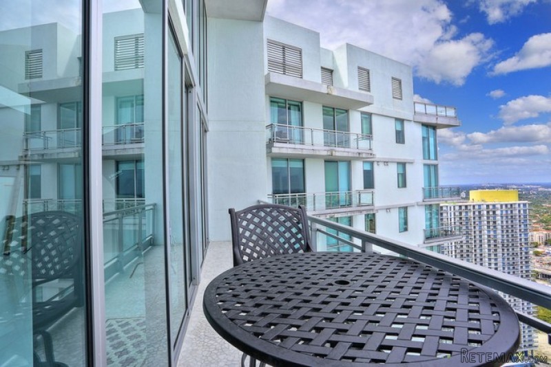 3 bedroom Flat For Sale: 92 SW 3 St #.. - 2