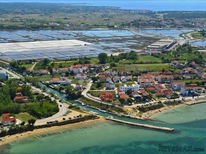 Prodaja atraktivnog zemljišta u Ninu – Grbe, 840 m², 800 m o