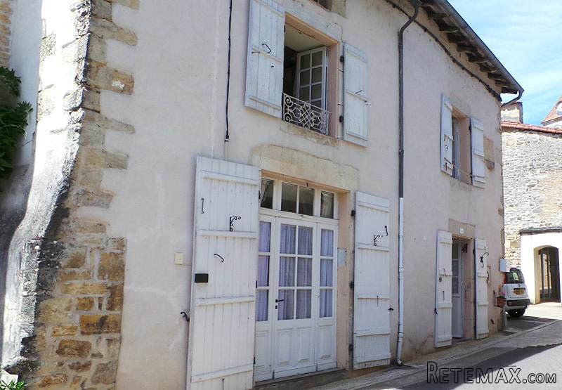 Traditional 3-Bedroom Village House