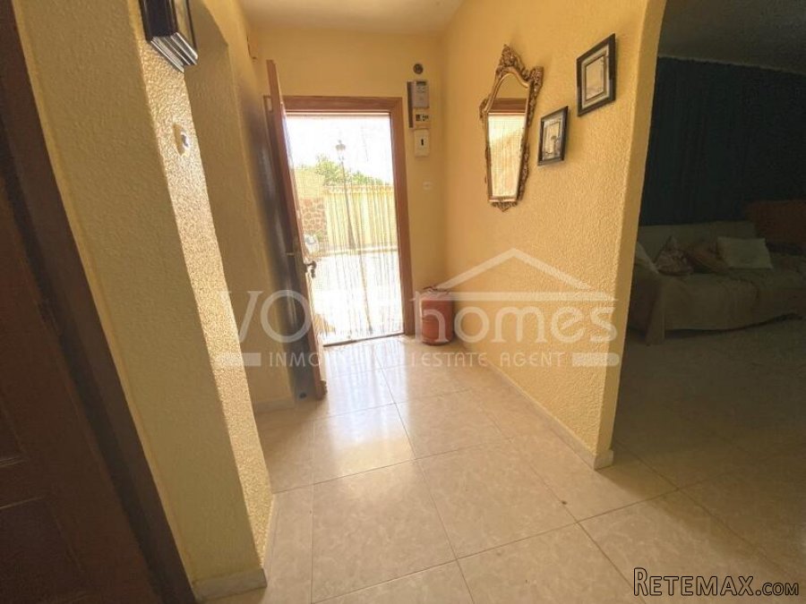 NEW TO VOSS HOMES - Great opportunity... 4 bed 1 bath.. - 4