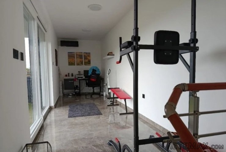Prodajem luksuznu kucu u Novom Sadu - 6