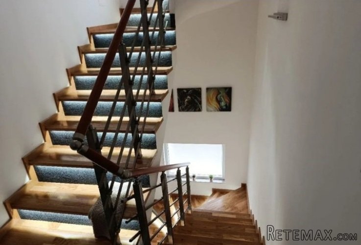 Prodajem luksuznu kucu u Novom Sadu - 10