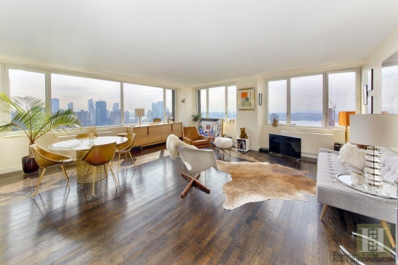 2 bedroom Apartment For Sale: 322 WEST..