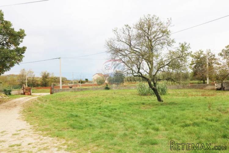 KAŠTELIR-kuća za renovaciju s prekrasnim pogledom na more - 2