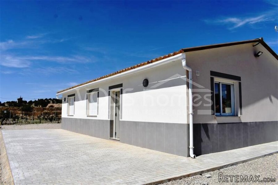 NEW LISTING FOR VOSS HOMES - A modern Countryside Villa of..