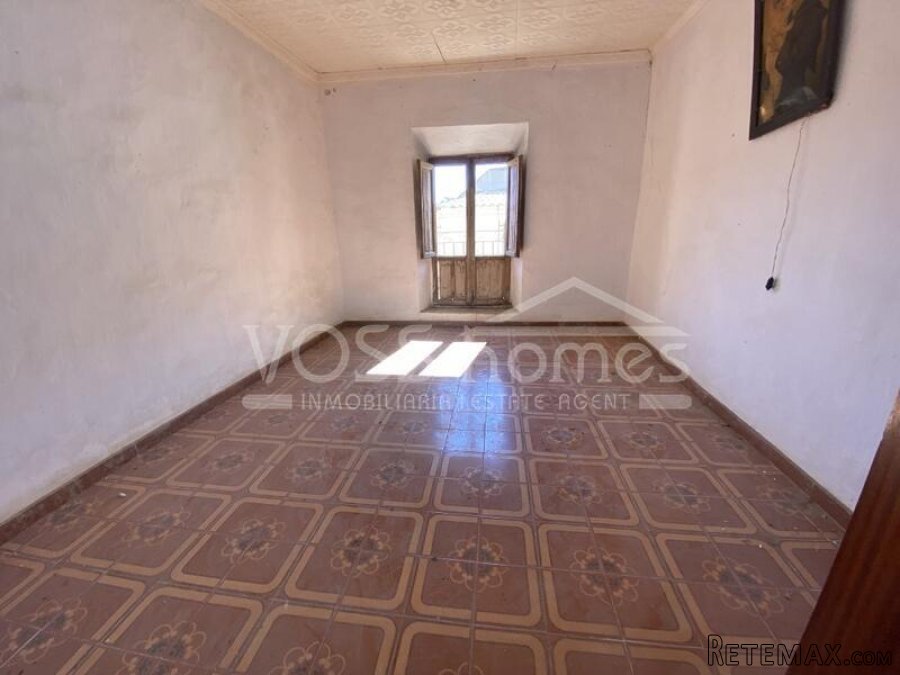 RESERVED/SALE AGREED 2024 WITH VOSS HOMES. A very.. - 2