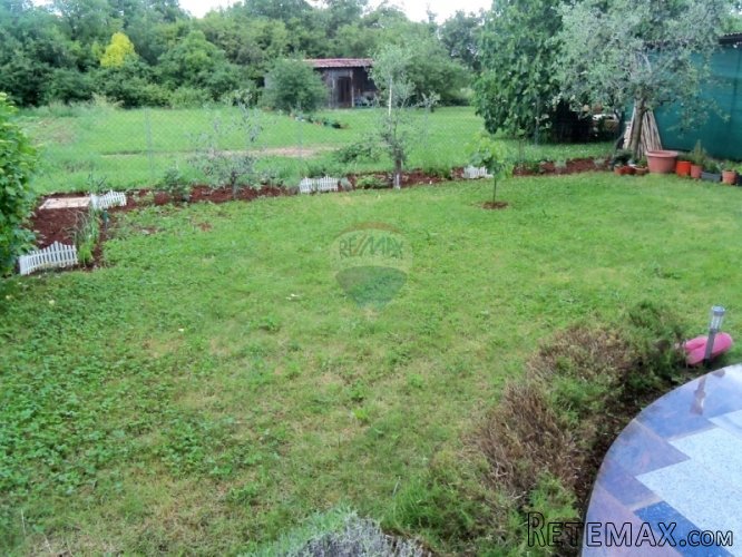 Kuća s apartmanima - 5