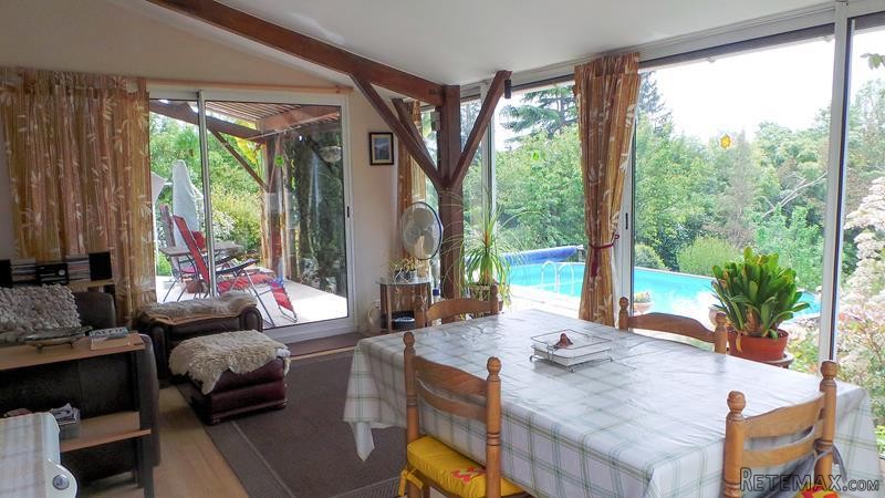 Pretty 3 Bedroom House With Large.. - 2