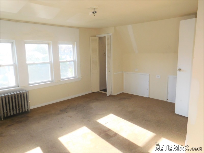 96 Tremont Ave East Orange, NJ, 07018.. - 2