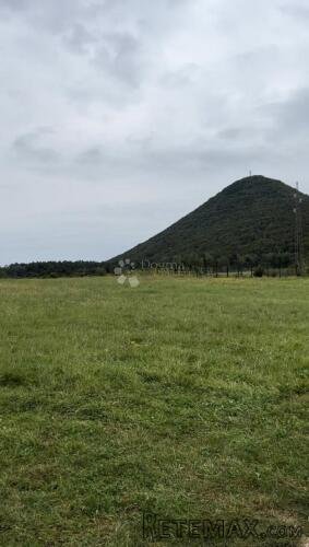 GOSPIĆ(DEBELO BRDO)-GRAĐEVINSKO ZEMLJIŠTE 4035m2