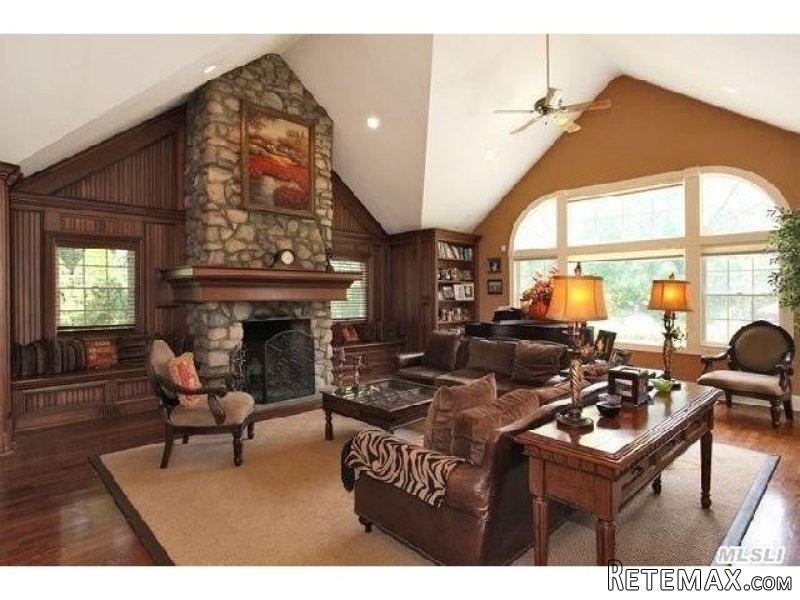 5 bedroom House For Sale: 1 Devereaux.. - 2