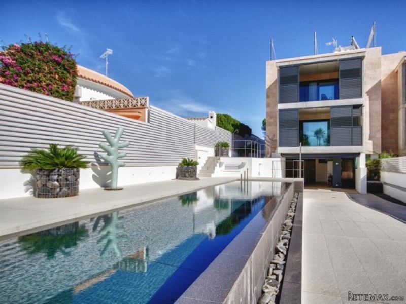 Modern Semi-Detached With Sea Views In.. - 2