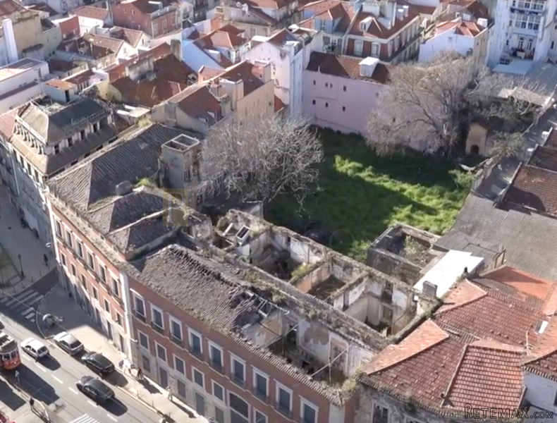 Apartments in a Palace with garden &..