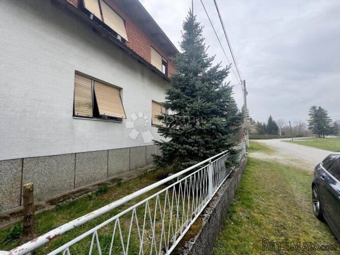 KUĆA S VELIKIM ZEMLJIŠTEM U LUKAVCU – INVESTICIJSKA PRILIKA