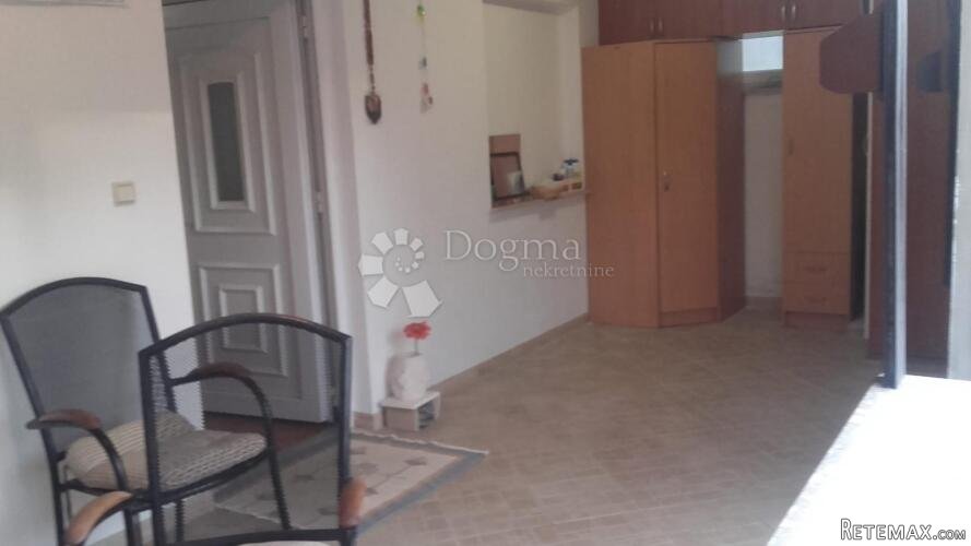 Vir, kuća sa dva stana - 3
