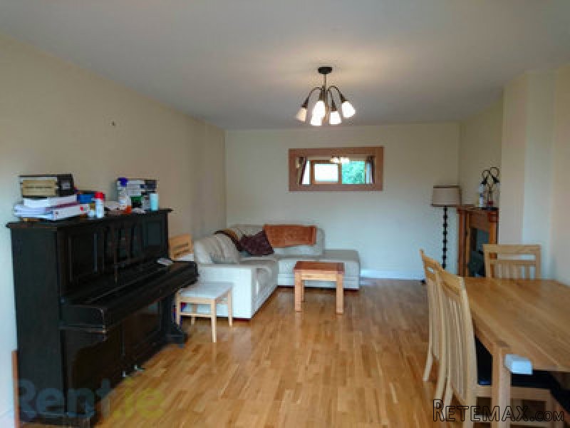 11 Parkview, River Road, Ashtown..