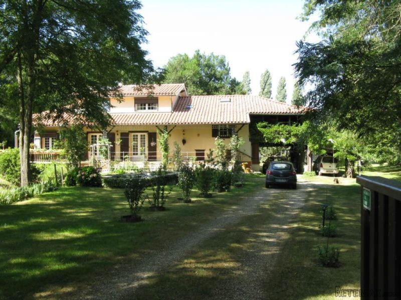 Well Renovated Villa With Pretty..