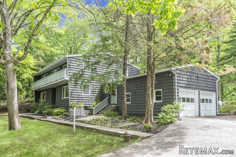 4 bedroom House For Sale: 10 Upper Shad..