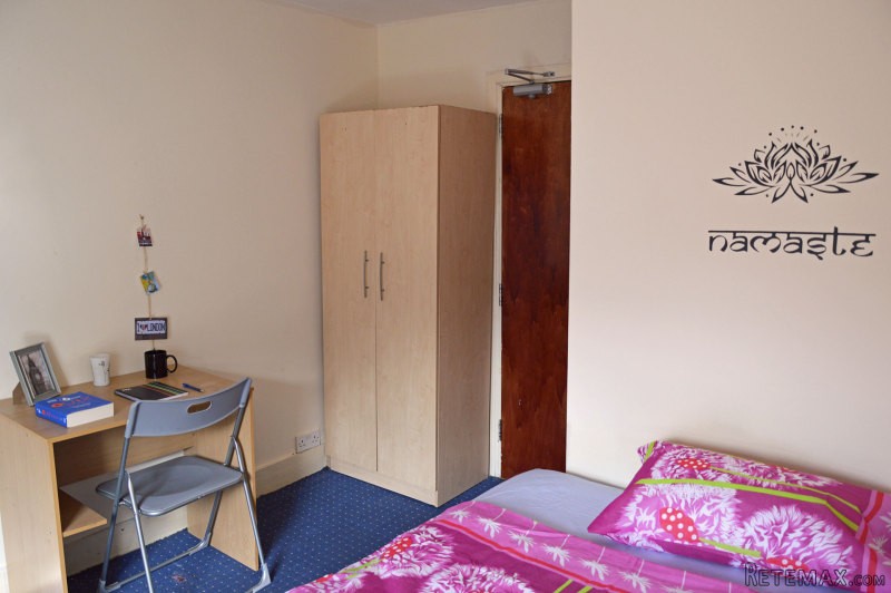 Double room, Zone 3, Leyton