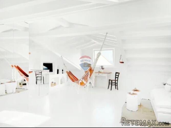 Rovinj , centar, renovirani stan s pogledom na more, 43, 7 m