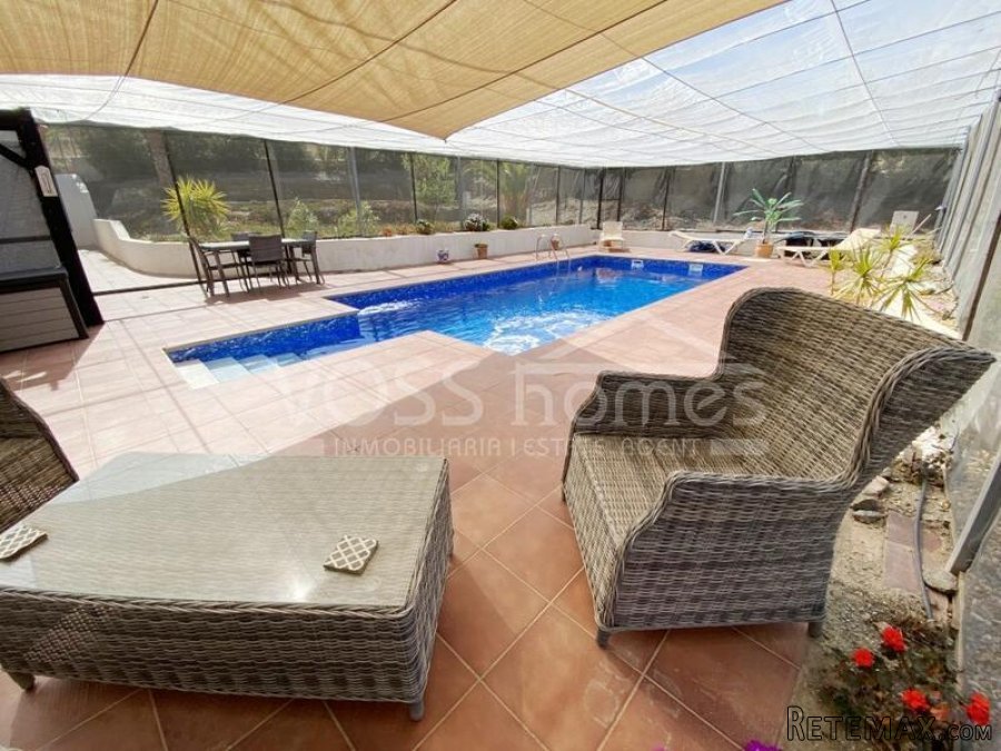 NEW & EXCLUSIVE TO VOSS HOMES - A large, uniquely designed.. - 8