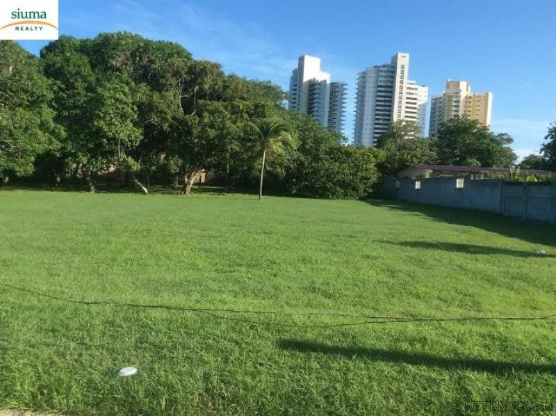 Lot in Gorgona BeachLote en Playa..