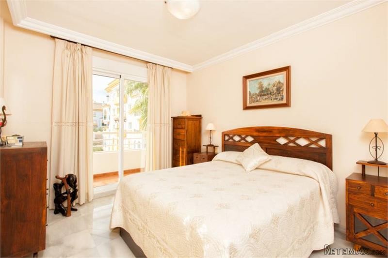 3 bedroom Apartment For Sale: Marbella - 2