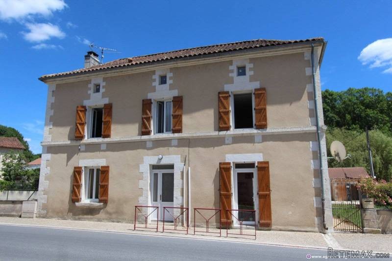 Ref 29193 : Grande Maison En Pierre