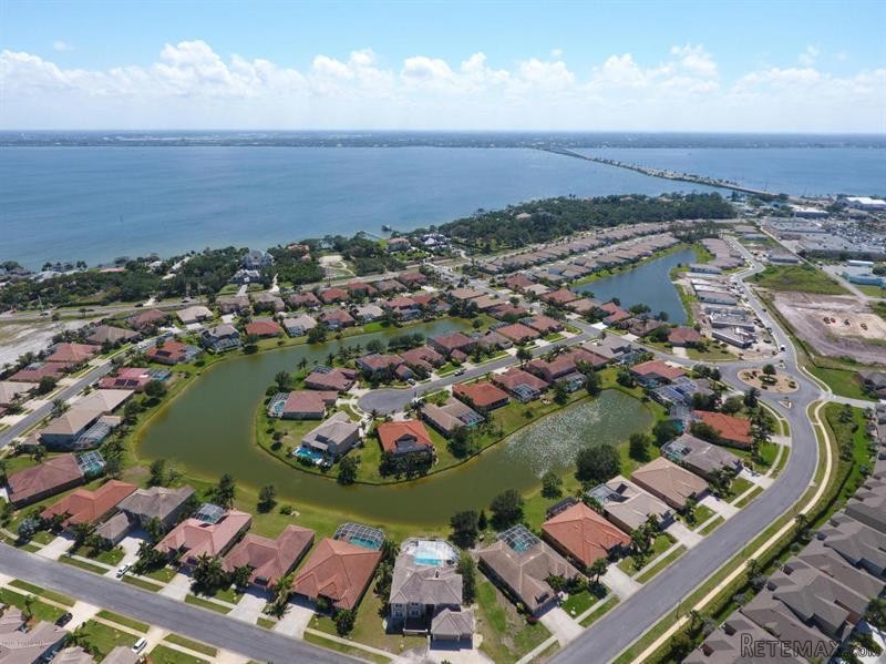4 bedroom Detached House For Sale: 416.. - 2