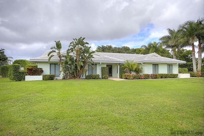 4597 St. Andrews Dr, Boynton Beach, FL..
